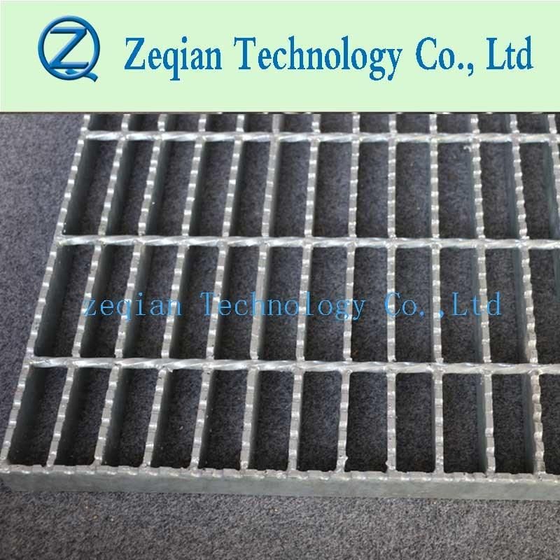 Polymer Drainage Channel with Stainless Steel Grating Cover