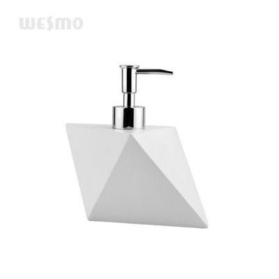 Rhombus Hotel Decoration Polyresin Bathroom Soap Dispenser