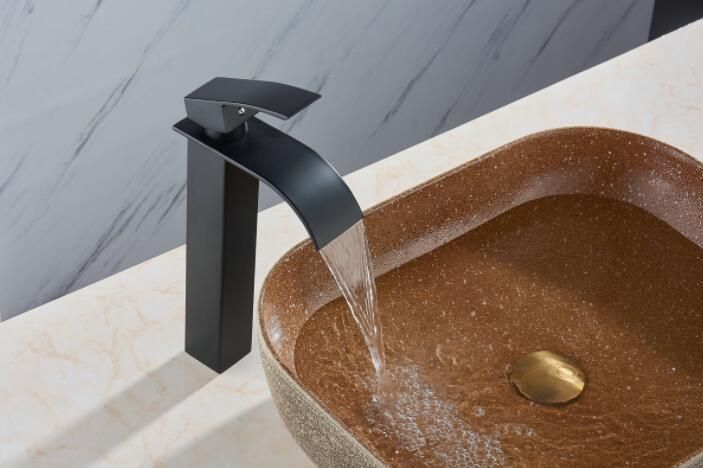 Black Deck Mounted Mixer Taps Brass Tap Single Handle Washing Basin Faucet for Bathroom