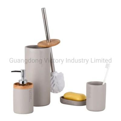 Modern Design Toilet 4 Piece Polyresin Bathroom Accessories Set with Toilet Brush Soap Dispenser Tumbler Tray