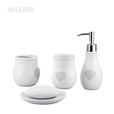 Heart Shape Decoration Porcelain Bath Set Bathroom Accessories