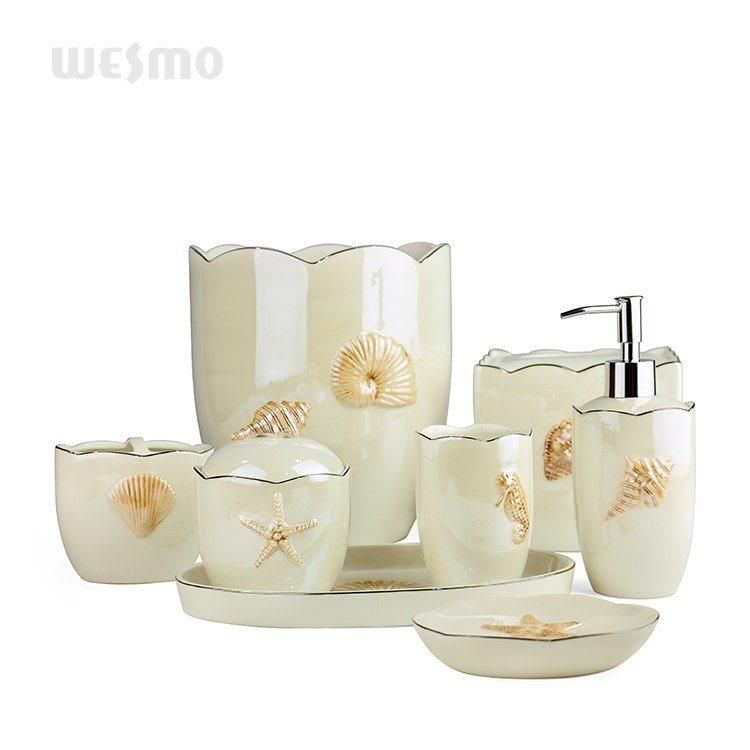 Manufacturer Stock Pearlized Porcelain Bathroom Set with Embossed Seashell