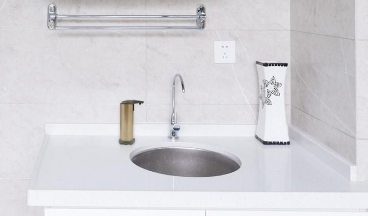 Hands Free Washing Amber Foaming Soap Dispensers
